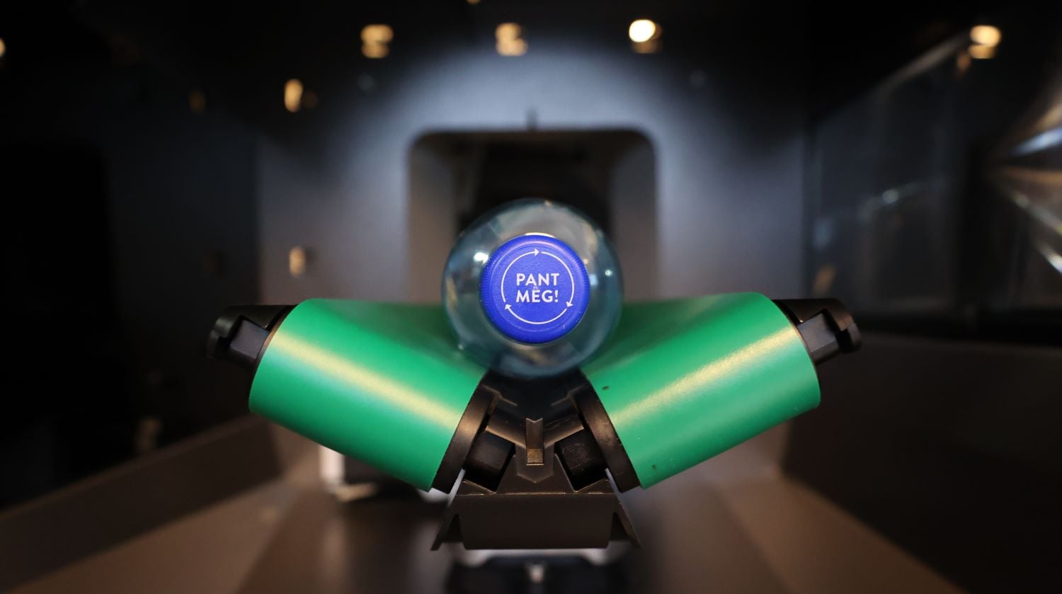 Discover the Technology Inside Reverse Vending Machines | TOMRA