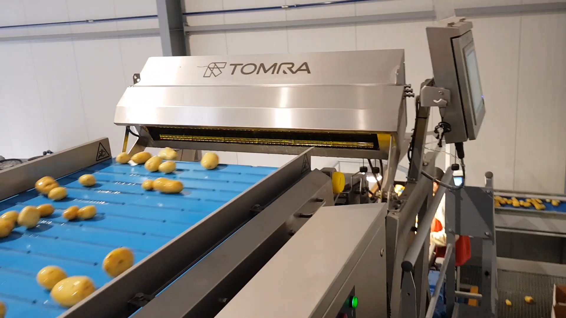 TOMRA Food sentinel II sorting machine