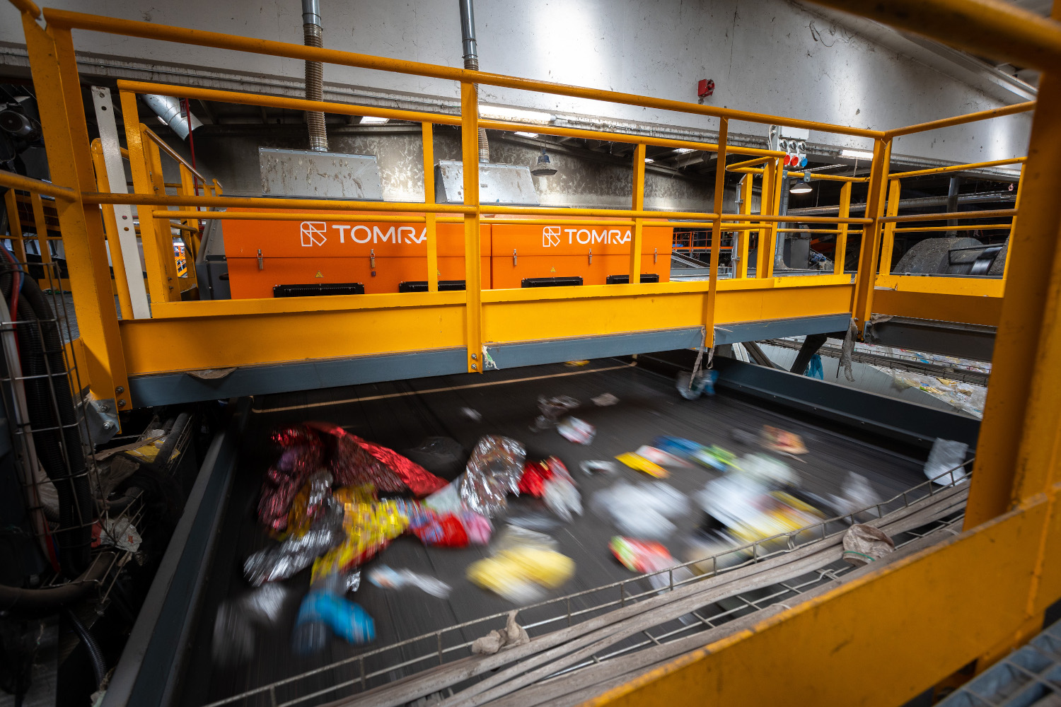 tomra autosort machine sorting waste recycling