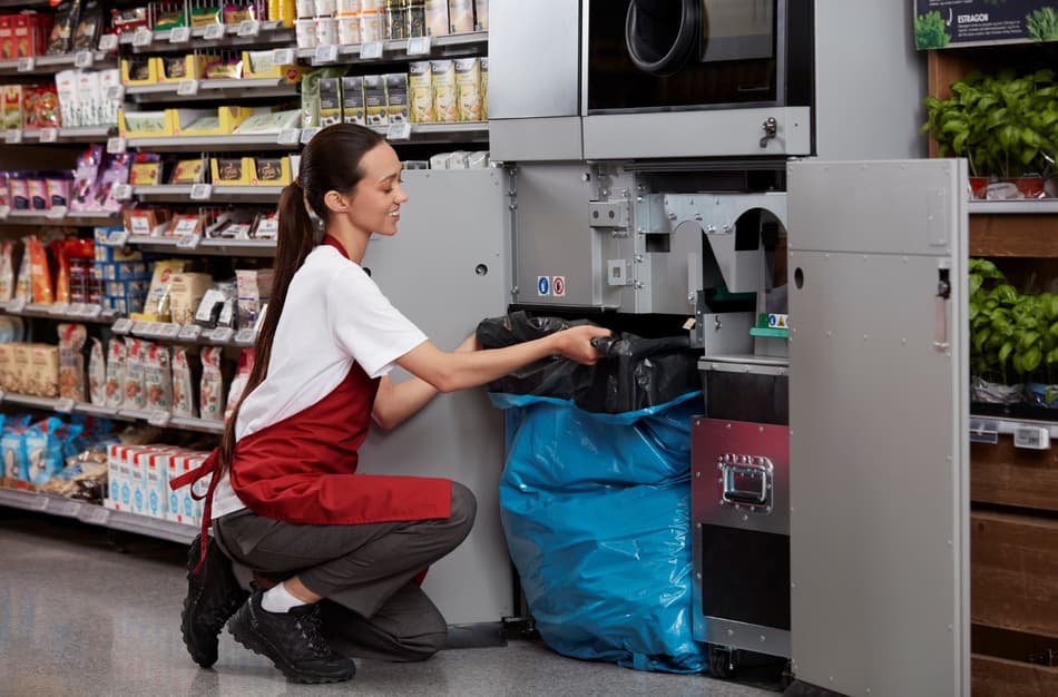Material Container Vending Machine Discover the Technology Inside Reverse Vending Machines | TOMRA