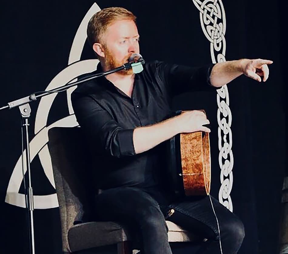 Eddie Kavanagh playing Music at a Show