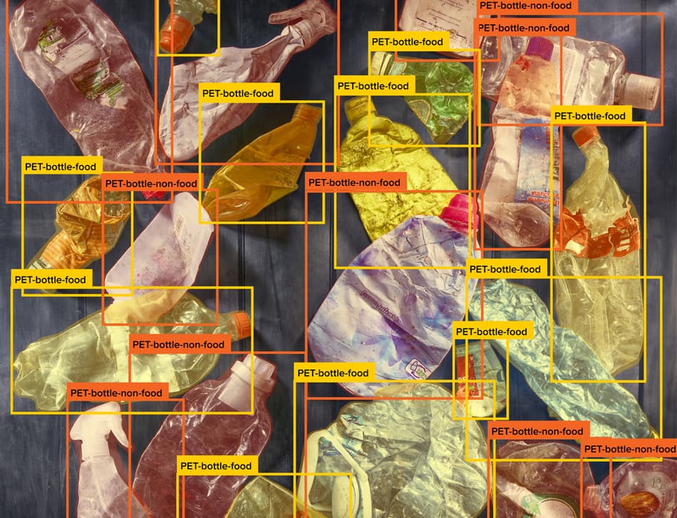 KI-Sortiertechnologie kategorisiert Abfallrecycling