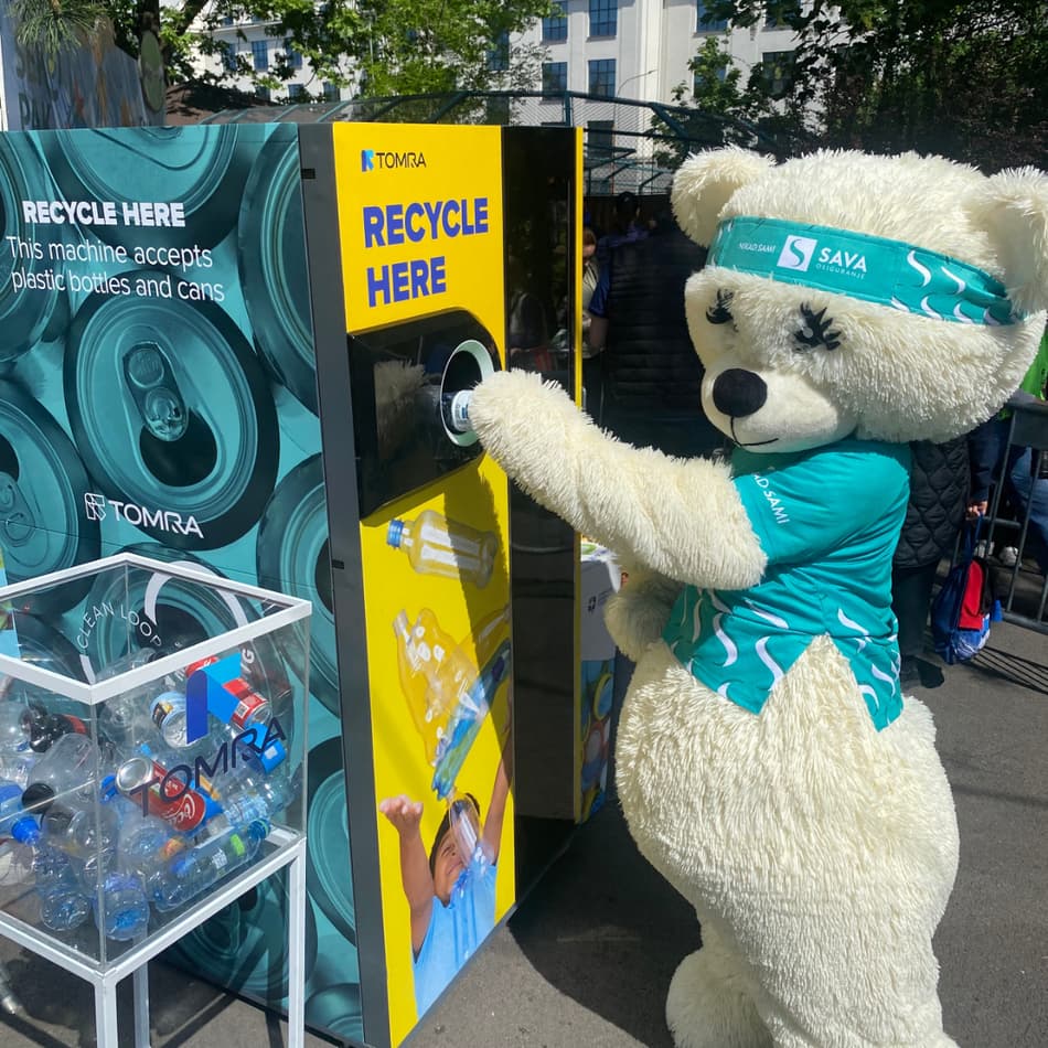 Mascote using a TOMRA B5 in Beograd