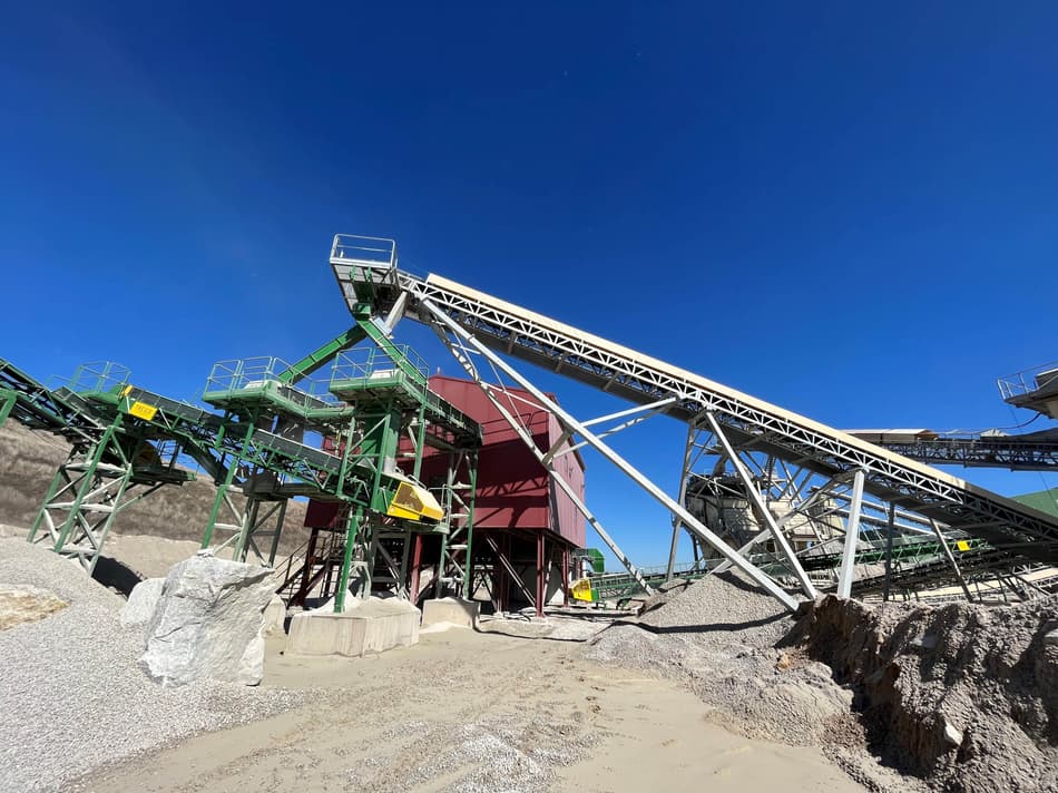 TOMRA XRT Technology Enhances Saloro's Tungsten Mine | TOMRA