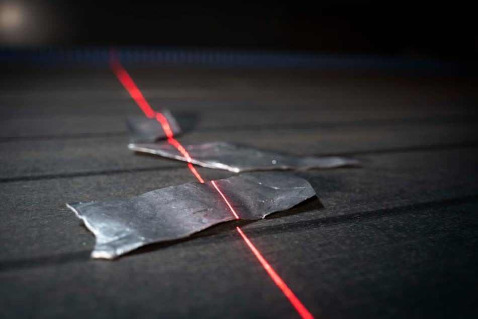 TOMRA laser detecting type of metal