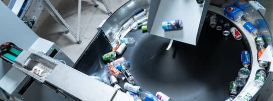 TOMRA machine sorting beverage cans