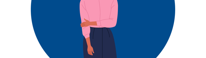 Kvinna i rosa blus och lång kjol