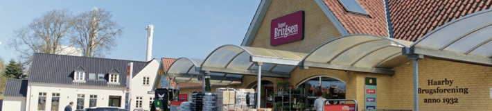 Image of SuperBrugsen Haarby store seen from the outside