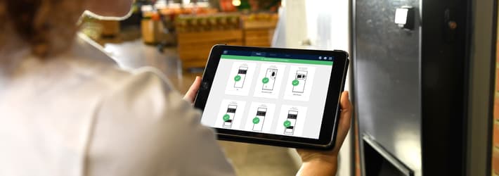 Employee with pad NotifyAssist
