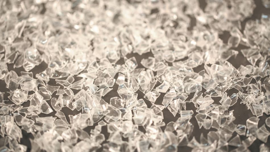 Image of rPET plastic flakes