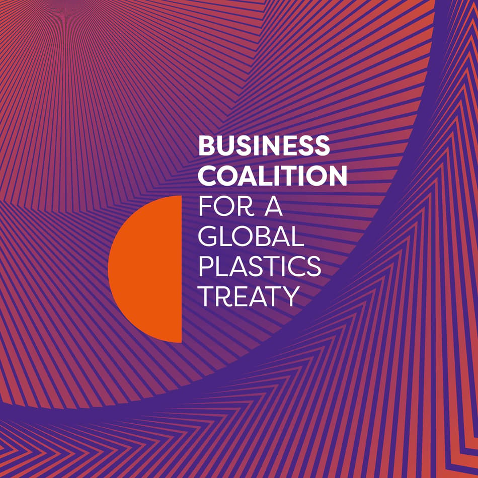 Banner promoting business coalition for a global plastics treaty