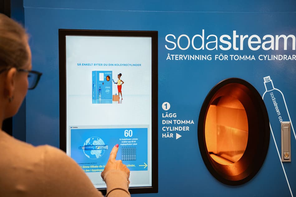 image of the user interface of a reverse vending machine