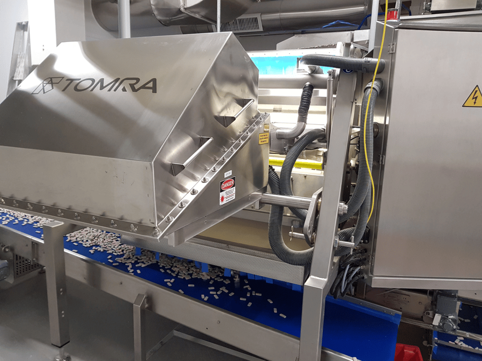 Resized-TOMRA automates soft confectionery sorting at Swizzels Matlow_4