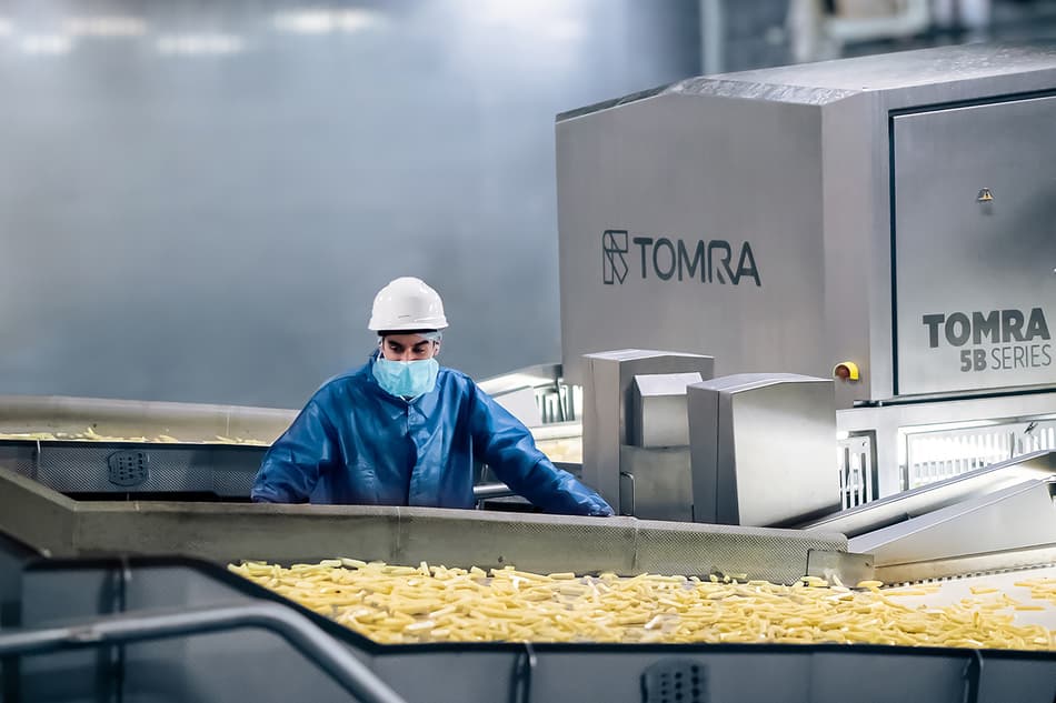 TOMRA 5B french fries sorting machine at Lamb Weston