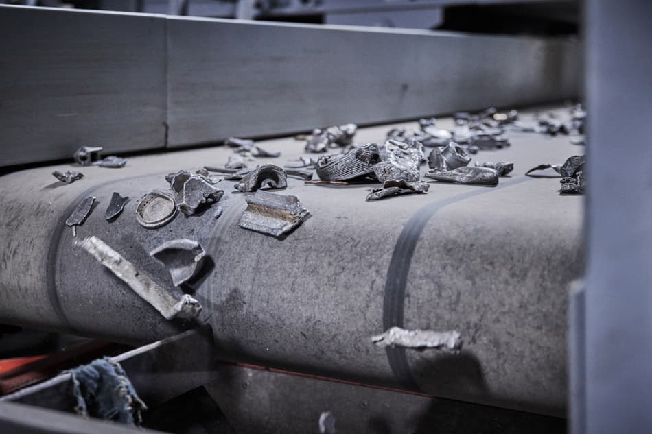 metal recycling belt